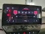 Volkswagen ID.3 Life 58 kWh Navigatie Apple Carplay/Android Auto Parkeersensoren Adaptive Cruise Control Stoel- en stuurverwarming Lichtmetalen velgen Climate Control