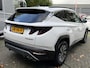 Hyundai Tucson 16 T GDI MHEV Comfort Navi Cruise Camera enz . 1650 Trekgewicht . elc achterklep .