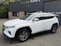 Hyundai Tucson 16 T GDI MHEV Comfort Navi Cruise Camera enz . 1650 Trekgewicht . elc achterklep .