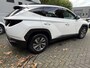 Hyundai Tucson 16 T GDI MHEV Comfort Navi Cruise Camera enz . 1650 Trekgewicht . elc achterklep .