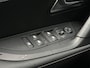Peugeot 2008 1.2 PureTech 100 Allure | Apple Carplay/Android Auto | Climate Control | Navigatie | Cruise Control | Parkeercamera/-sensoren | Full LED |