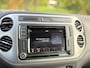 Volkswagen Tiguan R-Line Edition 1.4 150 pk - AUTOMAAT - trekhaak - Xenon - winterpack - nette auto!