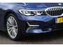 BMW 3-Serie Touring 320i LuxuryLine/Panodak/Trekhaak/Dealeronderhouden /1e Eigenaar.
