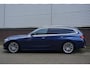 BMW 3-Serie Touring 320i LuxuryLine/Panodak/Trekhaak/Dealeronderhouden /1e Eigenaar.