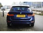 BMW 3-Serie Touring 320i LuxuryLine/Panodak/Trekhaak/Dealeronderhouden /1e Eigenaar.