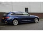 BMW 3-Serie Touring 320i LuxuryLine/Panodak/Trekhaak/Dealeronderhouden /1e Eigenaar.