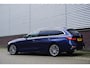 BMW 3-Serie Touring 320i LuxuryLine/Panodak/Trekhaak/Dealeronderhouden /1e Eigenaar.