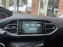 Peugeot 308 SW 1.2 PureT.Blue L. Ex VERMOEDELIJK KOPPAKING LEK