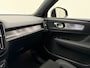 Volvo EX40 Extended Range Plus 82 kWh / Nubuck bekleding / 360 graden camera / Trekhaak / Keyles entry / BLIS / Stoel/- en stuurverwarming /