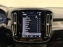 Volvo EX40 Extended Range Plus 82 kWh / Nubuck bekleding / 360 graden camera / Trekhaak / Keyles entry / BLIS / Stoel/- en stuurverwarming /