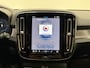 Volvo EX40 Extended Range Plus 82 kWh / Nubuck bekleding / 360 graden camera / Trekhaak / Keyles entry / BLIS / Stoel/- en stuurverwarming /