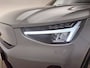 Volvo EX40 Extended Range Plus 82 kWh / Nubuck bekleding / 360 graden camera / Trekhaak / Keyles entry / BLIS / Stoel/- en stuurverwarming /