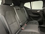 Volvo EX40 Extended Range Plus 82 kWh / Nubuck bekleding / 360 graden camera / Trekhaak / Keyles entry / BLIS / Stoel/- en stuurverwarming /