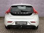 Volvo V40 1.5 T2 Polar+ | Stoelverwarming | Volvo on Call | DAB | High Performance Audio | Elektrisch verwarmbare voorruit | Parkeersensoren | Climate Control |