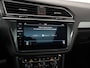 Volkswagen Tiguan 1.5 TSI ACT Highline DSG | Panoramadak | Digital Cockpit | Leder | Zondag Open!