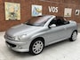 Peugeot 206 CC 2.0-16V | Climate Control | Centrale vergrendeling | Lichtmetalen velgen |