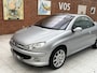 Peugeot 206 CC 2.0-16V | Climate Control | Centrale vergrendeling | Lichtmetalen velgen |