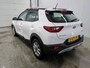 Kia Stonic 1.0 T-GDi 120pk MHEV DynamicLine Auto. Navigatie Apple Carplay/Android Auto Camera Parkeersensoren achter Cruise Control Lichtmetalen velgen Airco