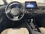 Toyota C-HR 1.8 Hybrid Bi-Tone | Navigatie | Camera | Trekhaak | Stoel + Stuurverwarming |