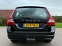Volvo V70 1.6 T4 Limited Edition Automaat / Leder / Navi / 17" Velgen / Clima / Stoelverwarming / Trekhaak / PDC / Xenon / Cruise