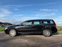 Volvo V70 1.6 T4 Limited Edition Automaat / Leder / Navi / 17" Velgen / Clima / Stoelverwarming / Trekhaak / PDC / Xenon / Cruise