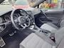 Volkswagen Golf 1.4 TSI Business Edition R | AUTOMAAT | NEW ALL SEASON | Met o.a. navigatie, cruise control, trekhaak en PDC!