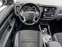 Mitsubishi Outlander 2.4 PHEV Intense / Dealer onderhouden / Trekhaak 1.500 kg / Leder Alcantara / Achteruitrijcamera / Navigatie via Apple Carplay Android / 16" LM wielen /