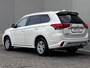 Mitsubishi Outlander 2.4 PHEV Intense / Dealer onderhouden / Trekhaak 1.500 kg / Leder Alcantara / Achteruitrijcamera / Navigatie via Apple Carplay Android / 16" LM wielen /