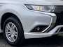 Mitsubishi Outlander 2.4 PHEV Intense / Dealer onderhouden / Trekhaak 1.500 kg / Leder Alcantara / Achteruitrijcamera / Navigatie via Apple Carplay Android / 16" LM wielen /