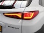 Hyundai Kona Electric EV Premium 64 kWh CARPLAY | 3 FASE | CAMERA | DAB | LED | STOELVERW/VENT | LMV | ADAPCRUISE | LEER | HEAD-UP