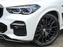 BMW X5 xDrive45e HIGH EXECUTIVE | ACTIVE CRUISE | M-SPORT PRO | LUCHTVERING | SPORTBRAKES | COMFORT ACCESS | SHADOWLINE LIGHTS | PANORAMADAK SKY LOUNGE | AMBIANCE INTERIEUR | 360 CAMERA | HEAD-UP | DAB+ | HARMAN/KARDON |