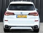 BMW X5 xDrive45e HIGH EXECUTIVE | ACTIVE CRUISE | M-SPORT PRO | LUCHTVERING | SPORTBRAKES | COMFORT ACCESS | SHADOWLINE LIGHTS | PANORAMADAK SKY LOUNGE | AMBIANCE INTERIEUR | 360 CAMERA | HEAD-UP | DAB+ | HARMAN/KARDON |