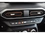 Dacia Sandero Stepway TCe 110 Extreme | CAMERA | APPLECARPLAY/ANDROIDAUTO | STOELVERWARMING | CRUISE CONTROL | CLIMATE CONTROL | ALL-SEASONBANDEN | PDC | LMV
