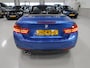 BMW 4-Serie Cabrio 420i M-Sport Nekverwarming Harman/Kardon Trekhaak afn. Camera Sportstoelen Leer Stoelverwarming Estorilblauw 18 Inch LMV Zeer nette staat