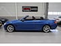 BMW 4-Serie Cabrio 420i M-Sport Nekverwarming Harman/Kardon Trekhaak afn. Camera Sportstoelen Leer Stoelverwarming Estorilblauw 18 Inch LMV Zeer nette staat