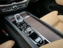 Volvo XC60 2.0 T6 Plug-in hybrid AWD Inscription Exclusive | Origineel Nederlands | Luchtvering | Bowers & Wilkens | Stoelventilatie | Nappa | Head up display | 360°-camera | Panoramadak | Stuur-/Stoelverwarming | Apple-/Android Carplay