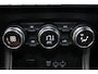 Renault Captur 1.0 TCe 100 Bi-Fuel Intens | Trekhaak | Cruise control | BLIS | 360 Camera | Navigatie