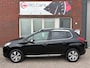 Peugeot 2008 1.2 PureTech Blue Lease Executive / Leder / Navi / Pano / PDC