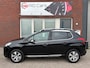 Peugeot 2008 1.2 PureTech Blue Lease Executive / Leder / Navi / Pano / PDC