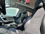 Peugeot 2008 1.2 PureTech Blue Lease Executive / Leder / Navi / Pano / PDC