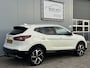 Nissan Qashqai 1.2 Tekna Navigatie/Camera/Trekhaak.