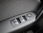 Renault Captur 1.3 mild hybrid 160PK techno | Navigatie | Climate Control | Cruise Control Adaptief | Stoel-en Stuurverwarming | Parkeersensoren met Camera | Privacy Glass | Apple Carplay/Android Auto |