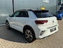 Volkswagen T-Roc 1.0 TSI R-Line * Virtual Cockpit * Camera * Keyless * 19'' Lichtmetalen Velgen *