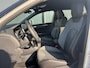 Volkswagen T-Roc 1.0 TSI R-Line * Virtual Cockpit * Camera * Keyless * 19'' Lichtmetalen Velgen *