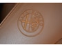 Alfa Romeo MiTo 1.4 T Distinctive ECC | Carplay | Xenon | Bruin Leder | Sportstoelen | 17 Inch LMV
