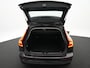 Volvo V60 B3 Essential Edition | Adaptive Cruise | BLIS | Trekhaak | Stoelverwarming | Google | 18"