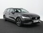 Volvo V60 B3 Essential Edition | Adaptive Cruise | BLIS | Trekhaak | Stoelverwarming | Google | 18"