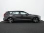 Volvo V60 B3 Essential Edition | Adaptive Cruise | BLIS | Trekhaak | Stoelverwarming | Google | 18"