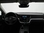 Volvo V60 B3 Essential Edition | Adaptive Cruise | BLIS | Trekhaak | Stoelverwarming | Google | 18"