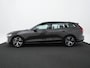 Volvo V60 B3 Essential Edition | Adaptive Cruise | BLIS | Trekhaak | Stoelverwarming | Google | 18"
